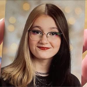 Meet your Posher, Holly